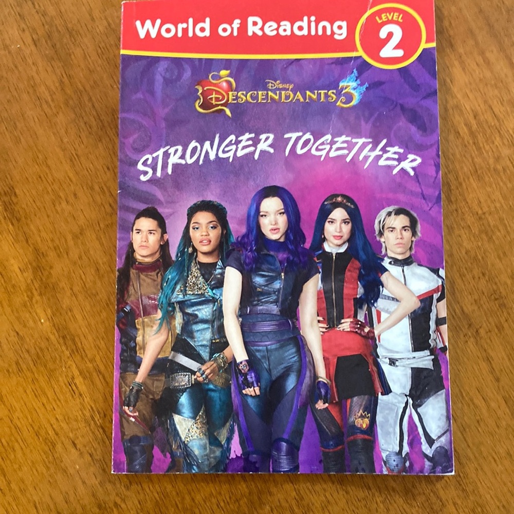 Disney descendants 3 paperback book